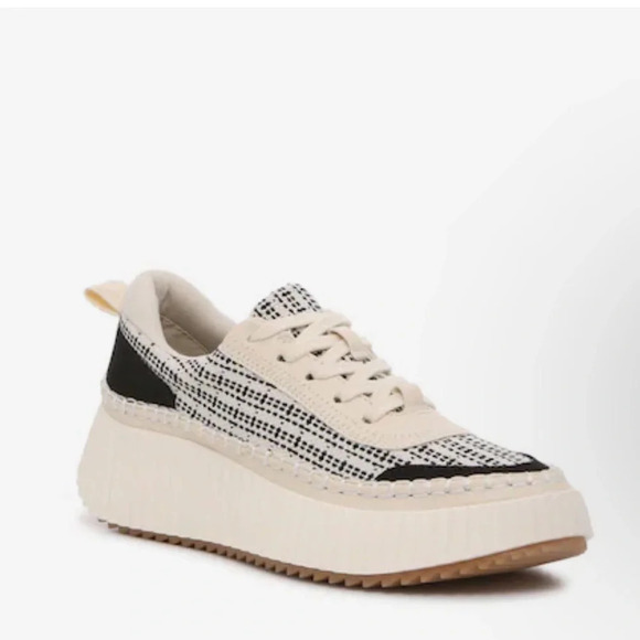 Dolce Vita Sneakers - Picture 1 of 9